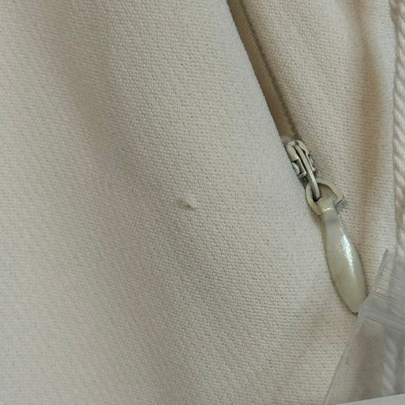 Good American Luxe Suiting Trouser Shorts Ivory Size 10 - NWT - Picture 10 of 13